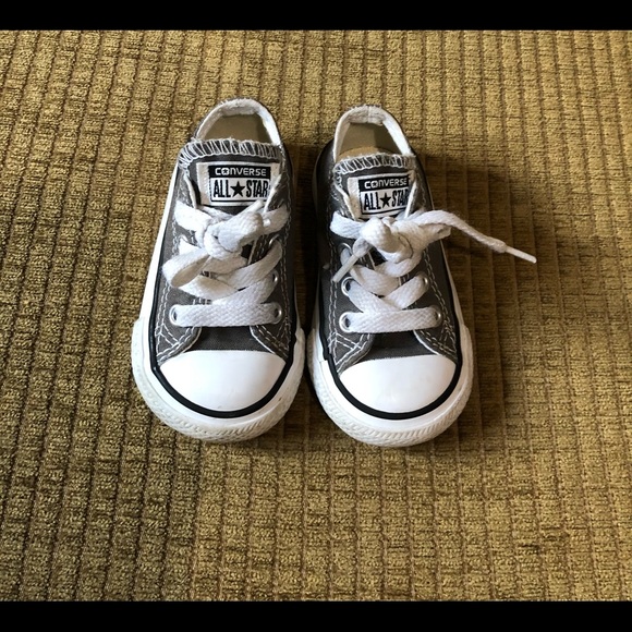Converse all star toddler gray shoes Sz 4 - Picture 1 of 5